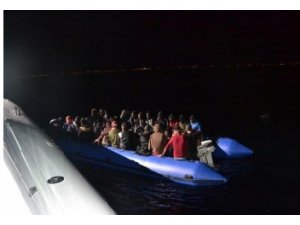 İzmir’de 61 düzensiz göçmen yakalandı