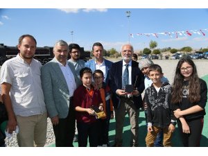 Başkan Çelik ve Elitaş Bilim Şenliği’nde