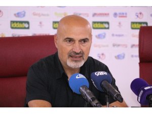 Levent Açıkgöz: “Umutlarımız diğer maçlara kaldı”