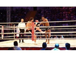Şampiyon kickboksçular Malatya’da ringe çıktı