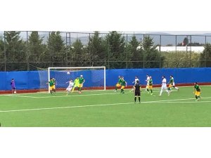 Salihli Belediyespor deplasmanda Altınova’yı rahat geçti