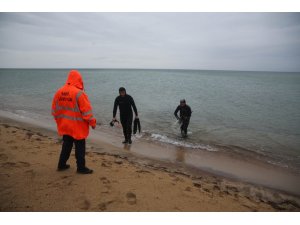 Enez'de düzensiz göçmenleri taşıyan bot battı