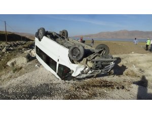 Van’da öğrenci servisi kaza yaptı: 10 yaralı