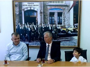 Minik şampiyonlardan Kaymakam Çetin’e ziyaret