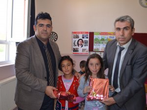 Köy okuluna kitap bağışı şartıyla şikayetinden vazgeçti