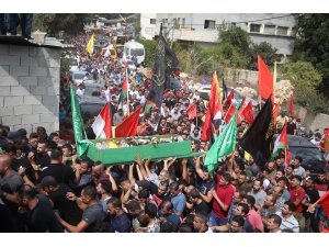 Filistin, işkenceyle şehit edilen gencini uğurladı