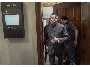 Dünyaca ünlü tiyatro yönetmeni tecavüzden suçlu bulundu