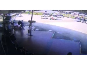 Ticari taksi ile çarpışan motosikletli yaralandı