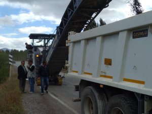 Maden yolu asfaltlanıyor