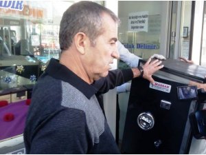 İzmir’de boş daireden duvarı delip kuyumcuyu soydular