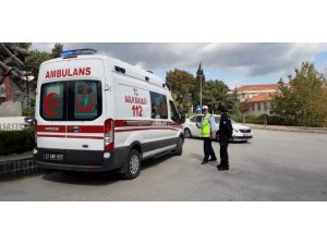 Motosiklet ile otomobil çarpıştı, şans eseri yaralanan olmadı