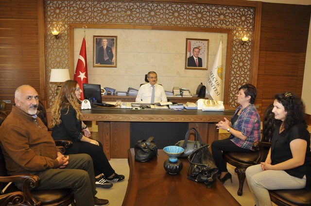 Rektör Şahin, ikinci üniversite kaydını yaptı