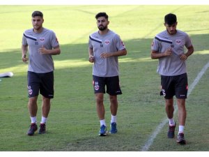 Adanaspor ara vermeden çalışmalara başladı