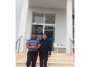 İnternetten taciz ettiği çocuğu görmeye geldiği yerde yakalandı
