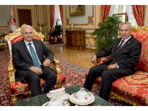 Yıldırım Arınç'la görüştü
