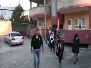 Van’da bin 247 kaçak göçmen yakalandı