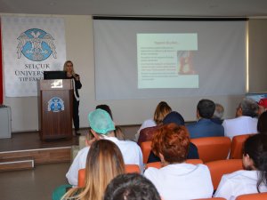 Selçuk Tıp’ta anne sütünün önemi anlatıldı