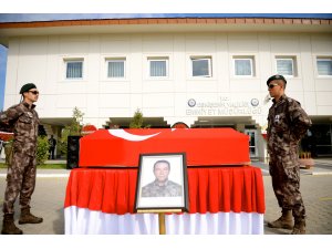 Kalp krizi sonucu ölen polis memuru son yolculuğuna uğurlandı