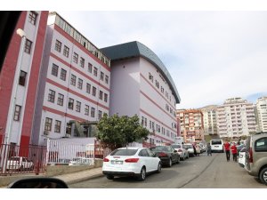 Kahramanmaraş’ta 4 öğrencinin yedikleri köfteden zehirlendiği iddiası