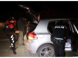 Balıkesir’de yapılan ’Huzur’ uygulaması yapıldı: 12 aranan kişi yakalandı