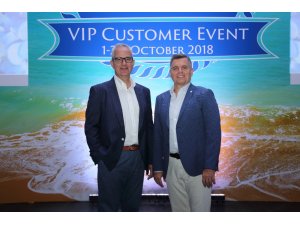 Türk Telekom ve Turkcell’den Türkiye’yi dijital üs yapma yolunda büyük bir adım