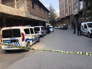 5 kutu boya için katil oldu