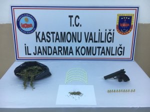 Jandarma ekiplerinden uyuşturucu operasyonu
