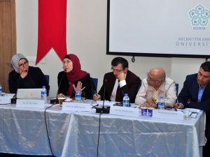 NEÜ’de panel düzenlendi
