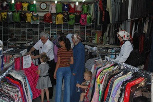 Kulu'da ihtiyaç sahiplerine giysi yardımı