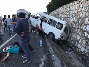 Servis aracı şarampole uçtu: 6 yaralı