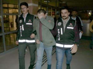 Sahte sağlık rapor düzenledikleri gerekçesiyle gözaltına alınan şüpheliler adliyeye sevk edildi