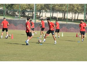 Karaköprü Belediyespor seri peşinde