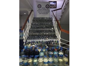 Manisa’da kaçak içki ve sahte alkol operasyonu