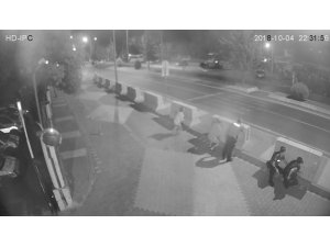 Polis merkezi önündeki çatışma kameralara yansıdı