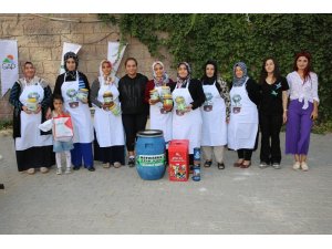 Karaköprü’de kadınlara geri dönüşüm anlatıldı
