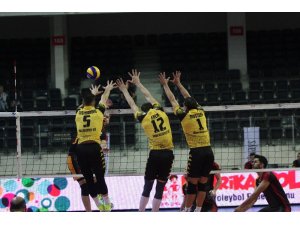 4. Allways TSYD İzmir Voleybol Turnuvası: Arhavi Belediye: 3 - Galatasaray: 2
