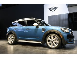 BMW 467 adet arabayı Rusya’daki sahiplerinden geri istedi