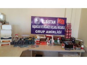 Elbistan polisinden cinsel içerikli hap ve ürün operasyonu