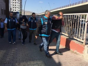 Bağ evinden hırsızlık gerçekleştiren 2 kişi tutuklandı