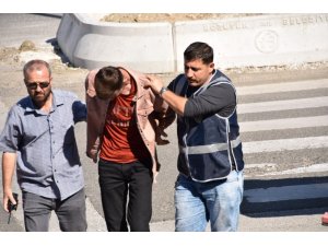 Uyuşturucu ticareti yapmak suçundan tutuklandılar