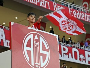 Spor Toto Süper Lig: Antalyaspor: 0 - Galatasaray: 0 (Maç devam ediyor)