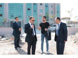 Özaltun ve Turfand, adliye inşaatını gezdi