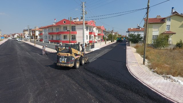 Karatay’da asfalt çalışmaları artarak devam ediyor