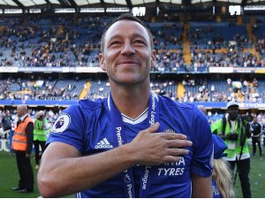 John Terry futbolu bıraktı
