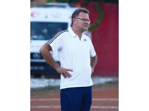 Turgutluspor’da İşkar ile yollar ayrıldı