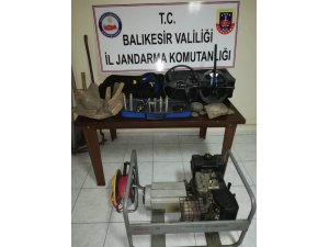 Kaçak kazı yapan 7 kişi suçüstü yakalandı