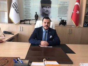 Kantinci ve öğretmen okulda kavga etti