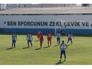 Foça Belediyespor deplasmanda kazanmayı bildi