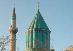 Mevlana'yı 'itinayla' kullanıyorlar!