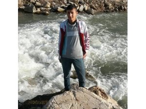 Salıncaktan düşen genç 12 gün sonra öldü